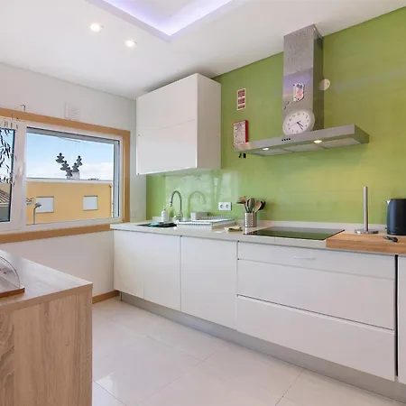 Flat With Pool, Old Town * Αλμπουφέιρα