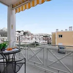Flat With Pool, Old Town *