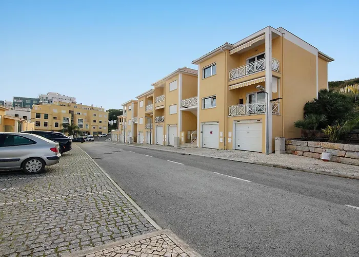 Flat With Pool, Old Town