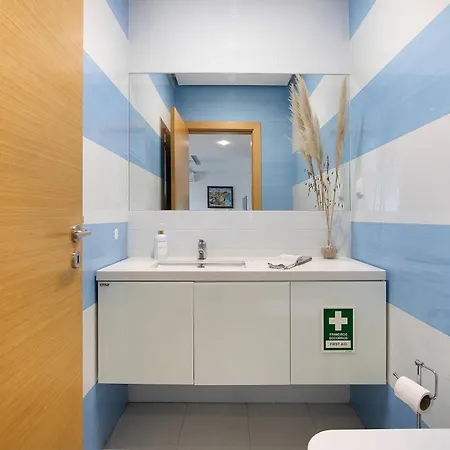 Flat With Pool, Old Town