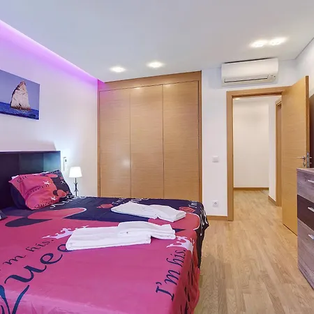 Flat With Pool, Old Town *