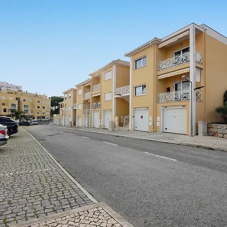 Flat With Pool, Old Town البوفيرا